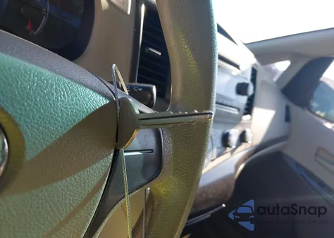 2011 Toyota Sienna из США, поврежденный, VIN 5TDKA3DC8BS001571